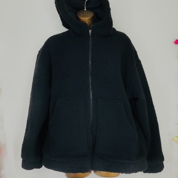 Fabletics Jackets & Blazers - Fabletics black Lotta Cocoon zipper hoodie